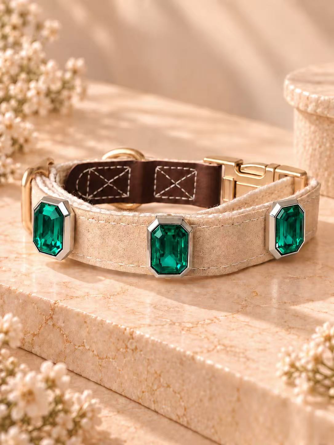 Emerald GemSwitch Buckle Collar